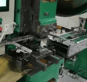 Mechanical arm servo feeding system